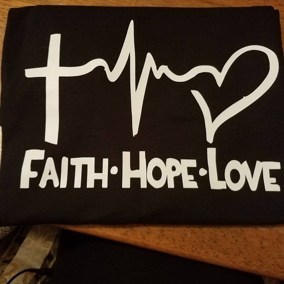 T-Shirt - Picture 1 of 1